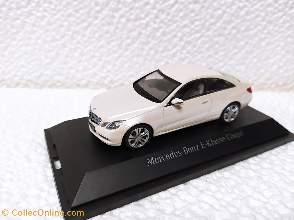 Mercedes Benz E Klasse Coupé modele reduit mercedes benz e klasse coupe