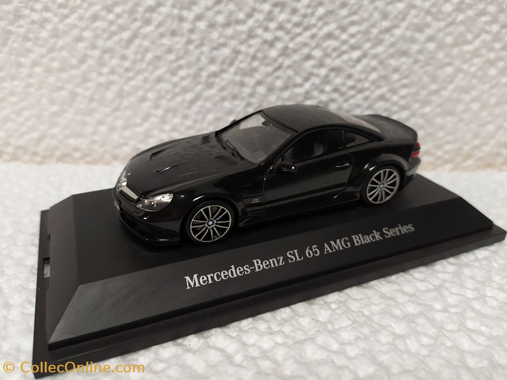 Mercedes Benz SL 55 AMG Black Serie modele reduit mercedes benz sl 55 amg black serie