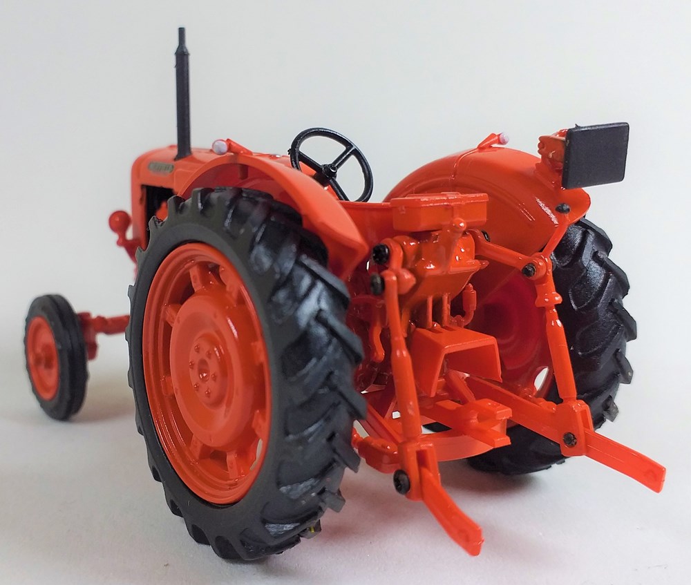 NUFFIELD UNIVERSAL FOUR modelos escala vehiculos agricolas nuffield universal four