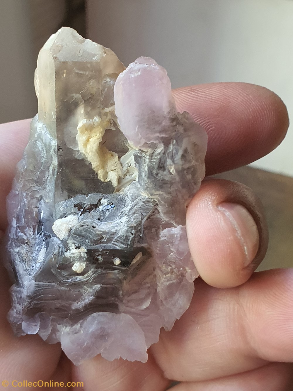 Quartz fumé et rose mineraux meteorites quartz fume et rose