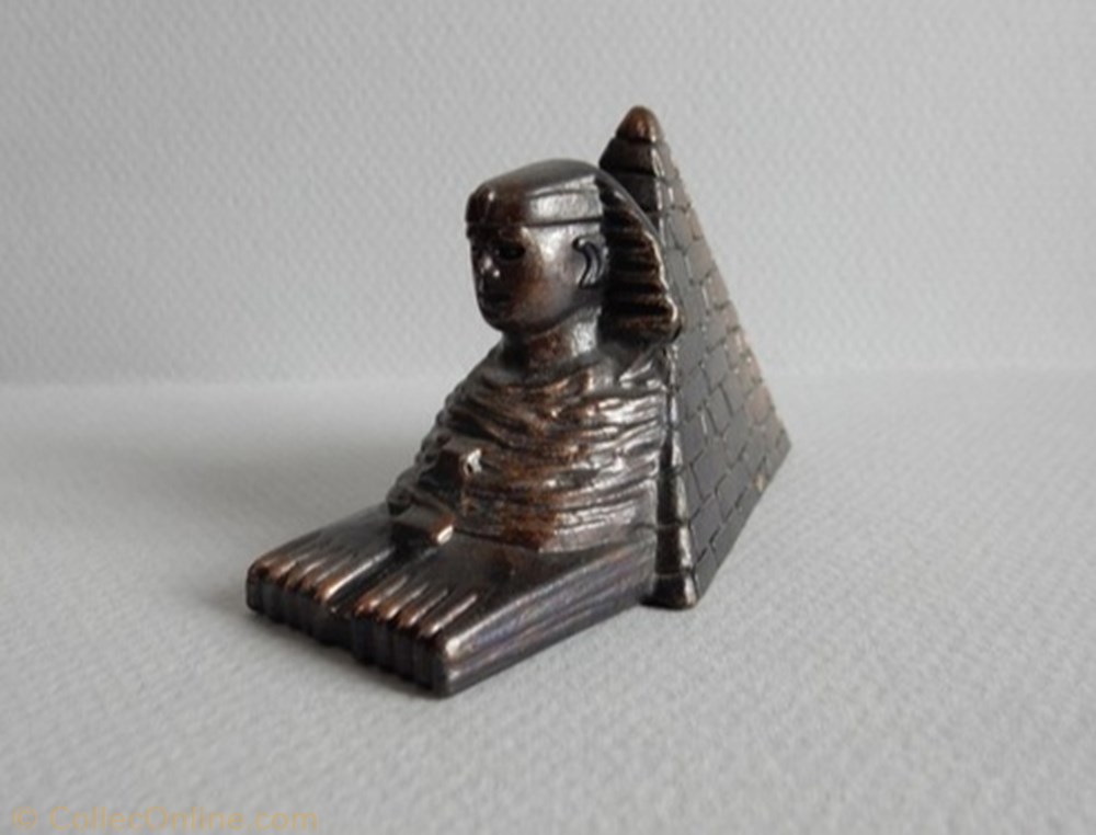 Pyramide et Sphinx figurine autre pyramide et sphinx