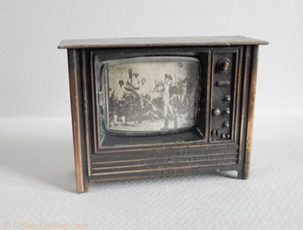 Television figurine autre television