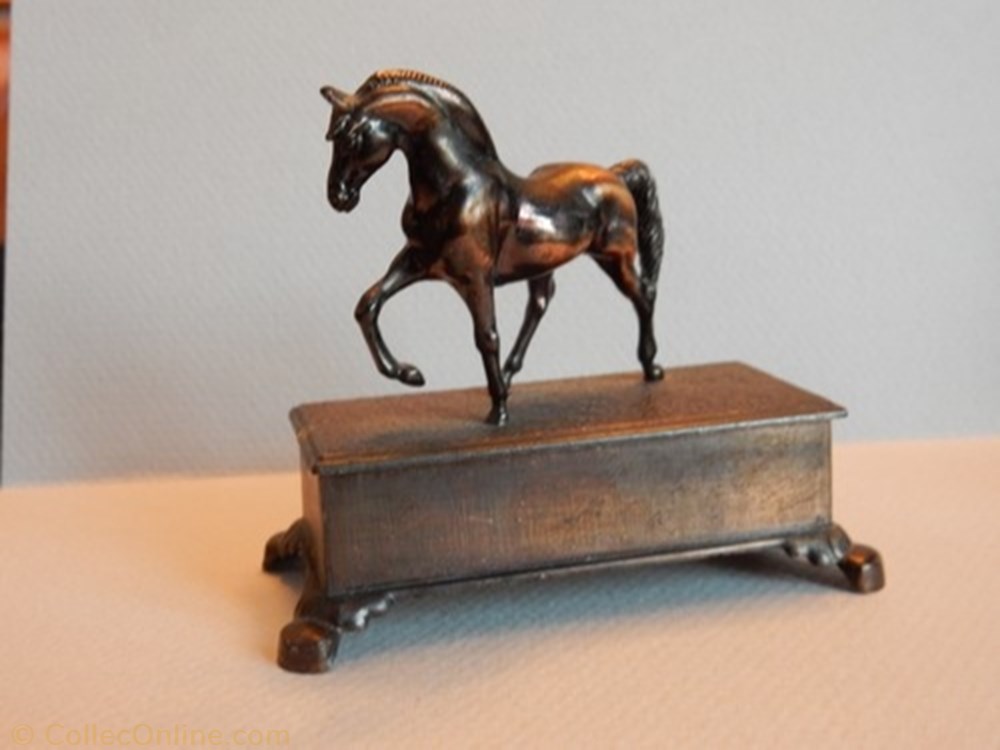 Cheval figurine autre cheval