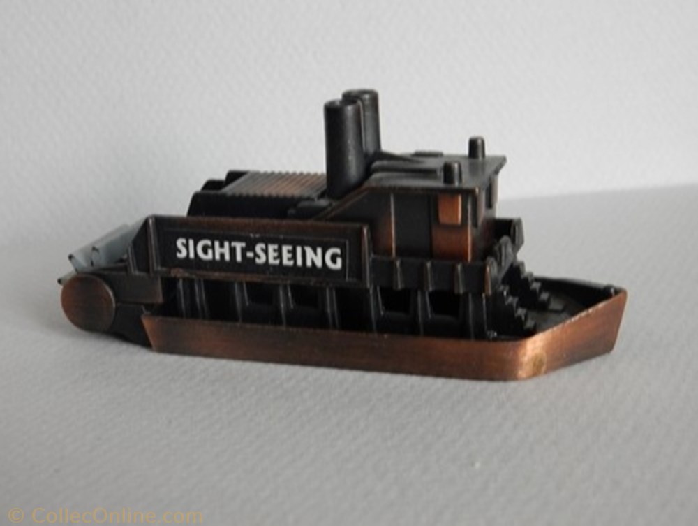 figurine autre bateau