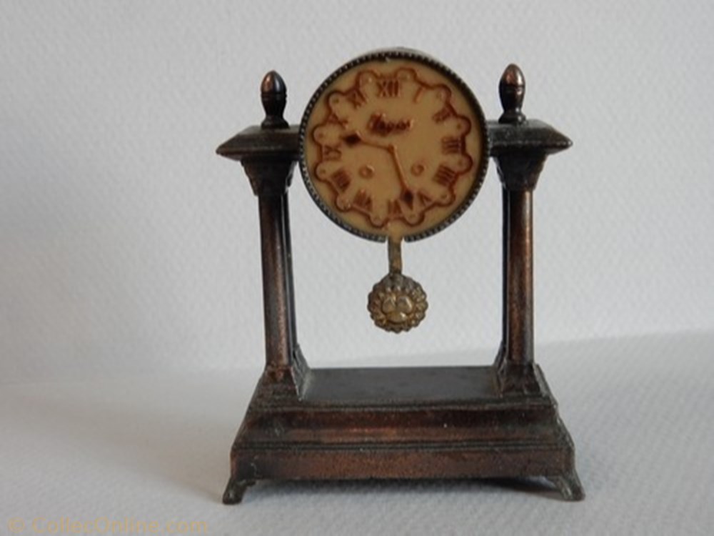 Horloge figurine autre horloge