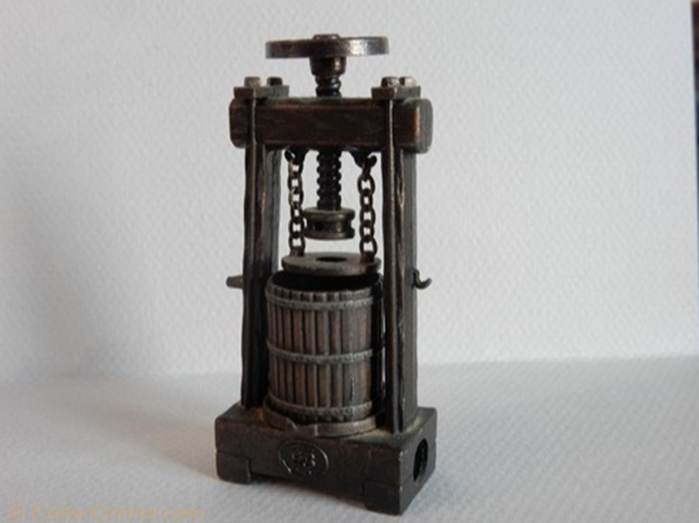 Pressoir figurine autre pressoir