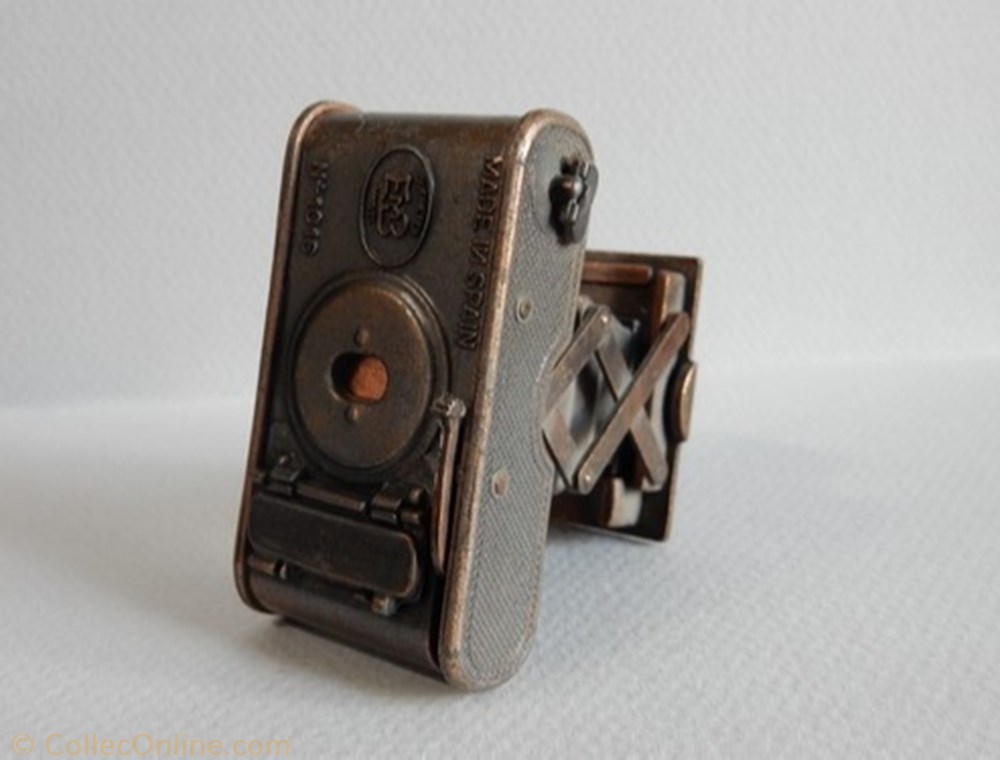Appareil photo figurine autre appareil photo