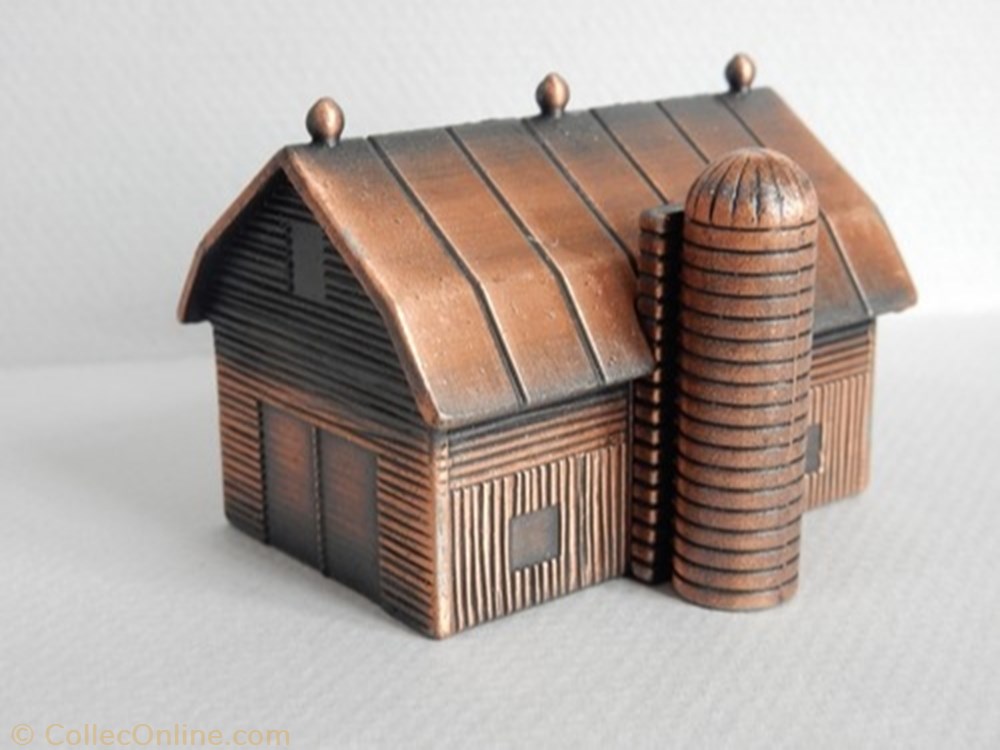 figurine autre silo de grange