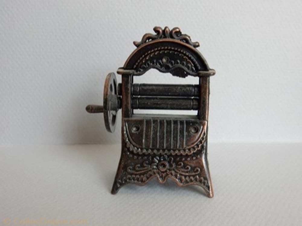 Essoreuse a linge figurine autre essoreuse a linge
