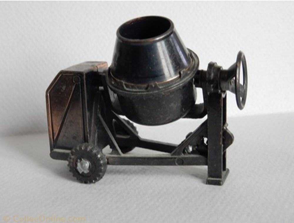 figurine autre betonneuse