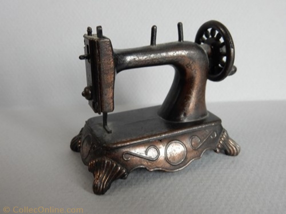Machine à coudre figurine autre machine a coudre