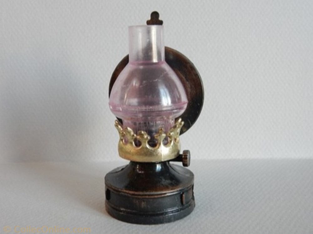 Lampe à huile figurine autre lampe a huile