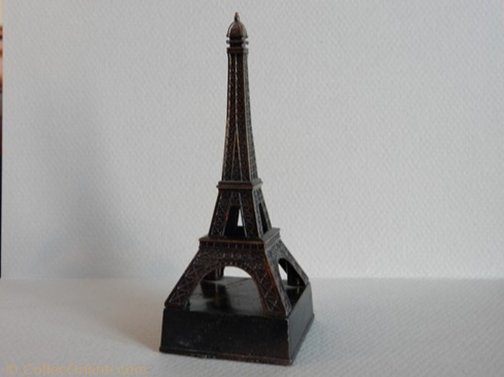 Tour Eiffel figurine autre tour eiffel
