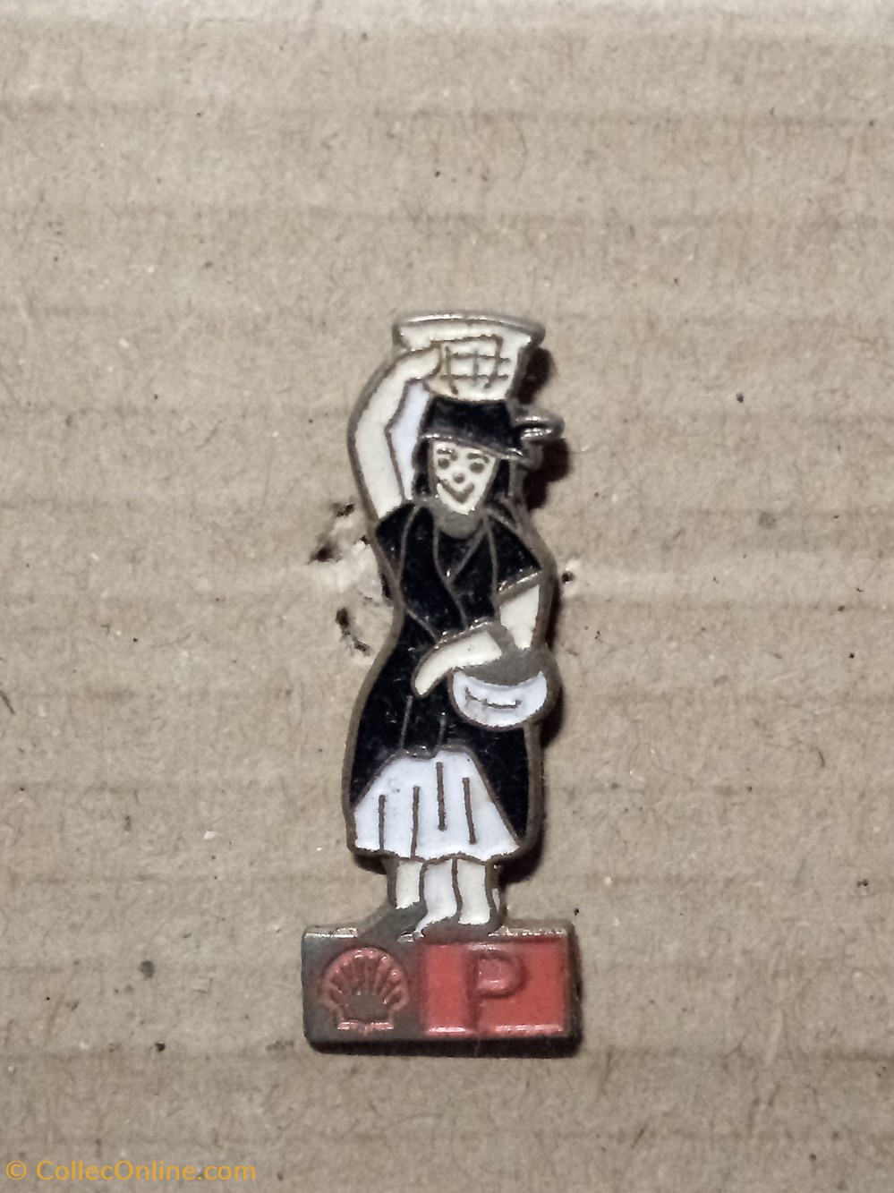 Pin's\Pétroliers\Shell divers pin pis petroliers shell