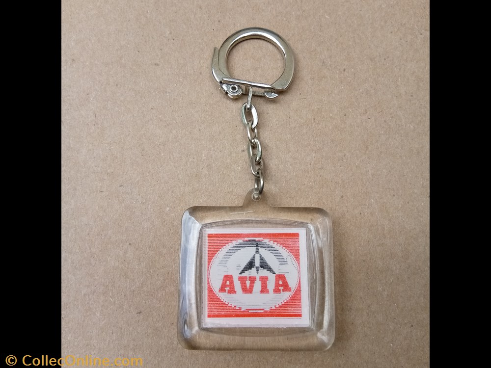 Porte-clé\pétrolier\station\Avia autre porte cle petrolier station avia