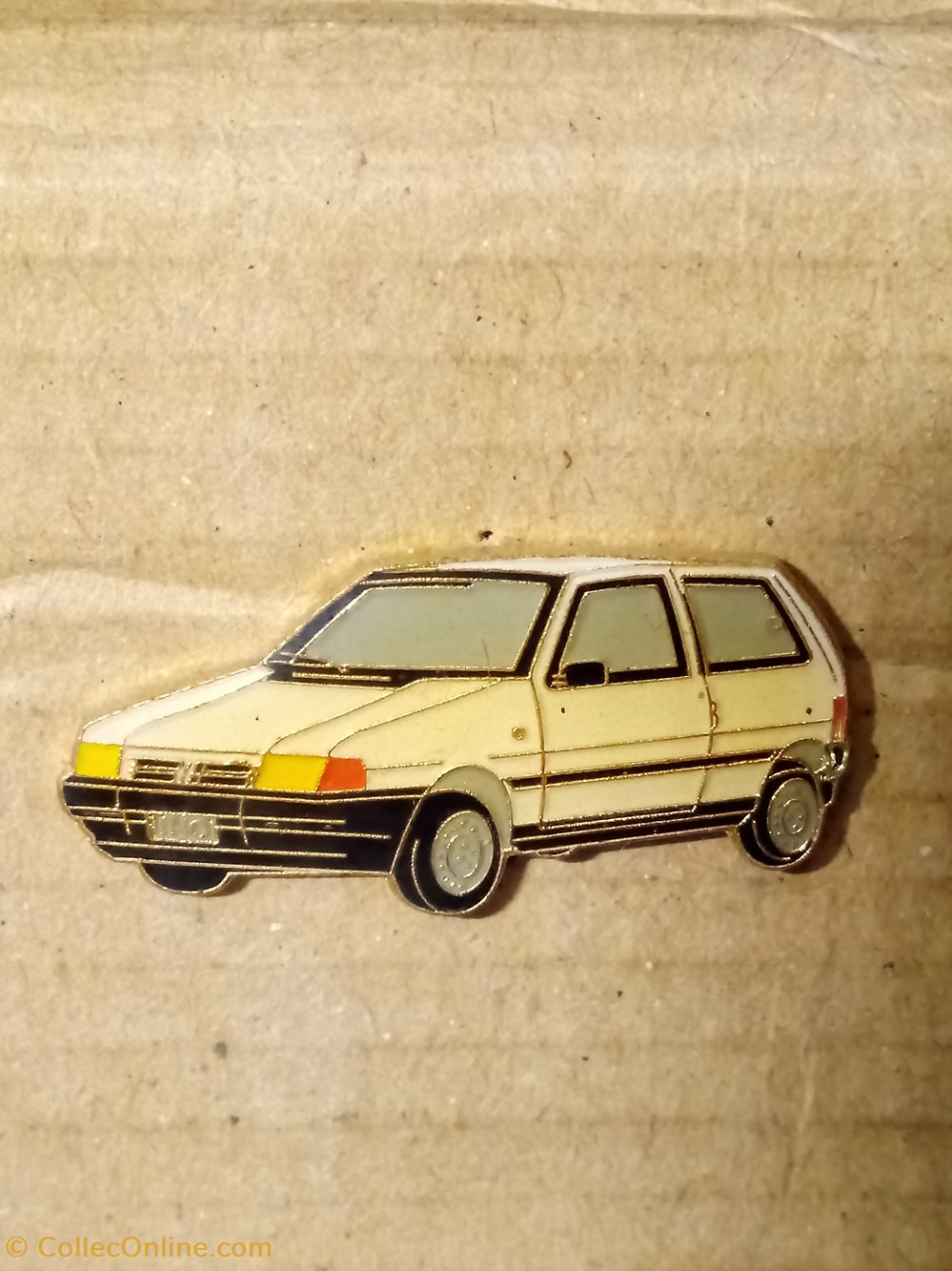 Pin's\constructeur\FIAT divers pin pis constructeur fiat