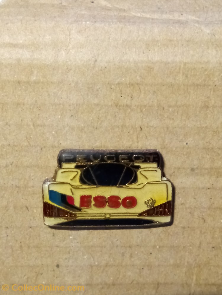 Pin's\Pétroliers\Esso divers pin pis petroliers esso