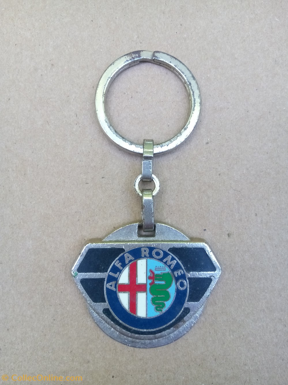 Porte-clé\constructeur\Alfa Roméo divers cles porte cle constructeur alfa romeo