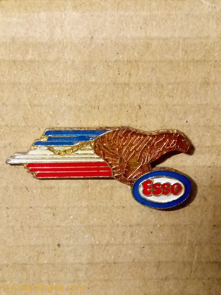 Pin's\Pétroliers\Esso divers pin pis petroliers esso