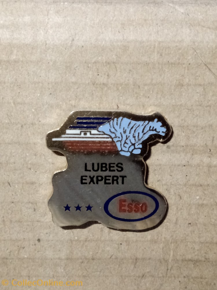 Pin's\Pétroliers\Esso divers pin pis petroliers esso