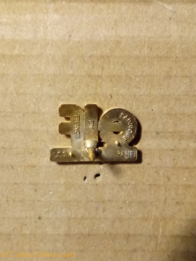 Pin's\Pétroliers\Elf divers pin pis petroliers elf
