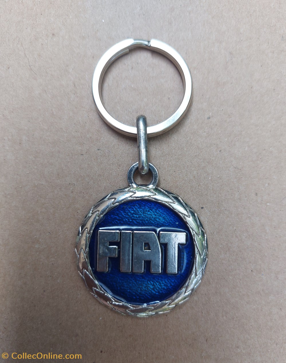 Porte-clé\constructeur\garage\FIAT divers cles porte cle constructeur garage fiat