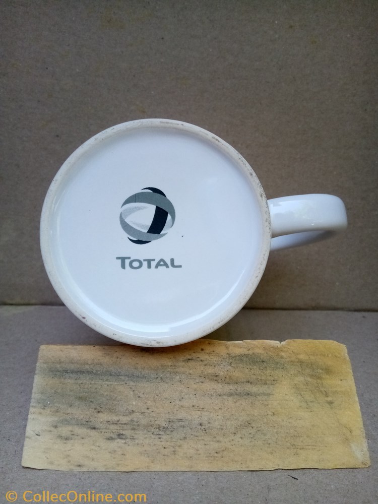 Art de la table\Mug porcelaine\pétrolier\Total 3 autre art de la table mug porcelaine petrolier total