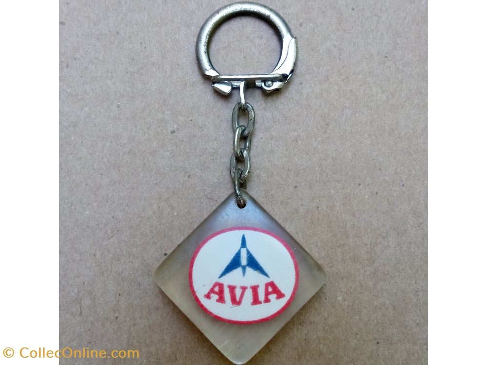 Porte-clé\pétrolier\Avia divers cles porte cle petrolier avia