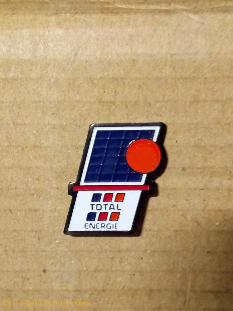 Pin's\Pétroliers\Total divers pin pis petroliers total