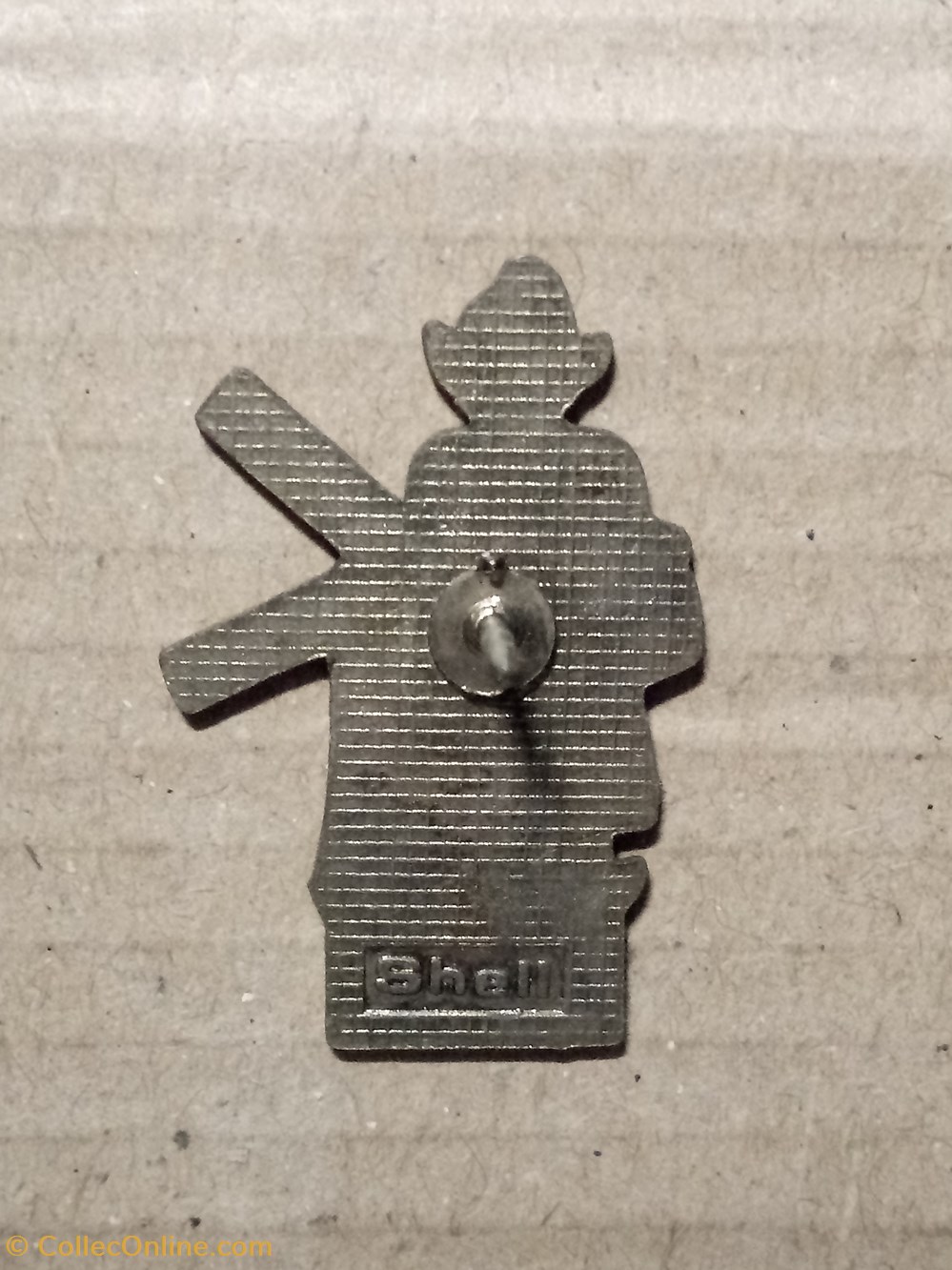 divers pin pis petroliers shell