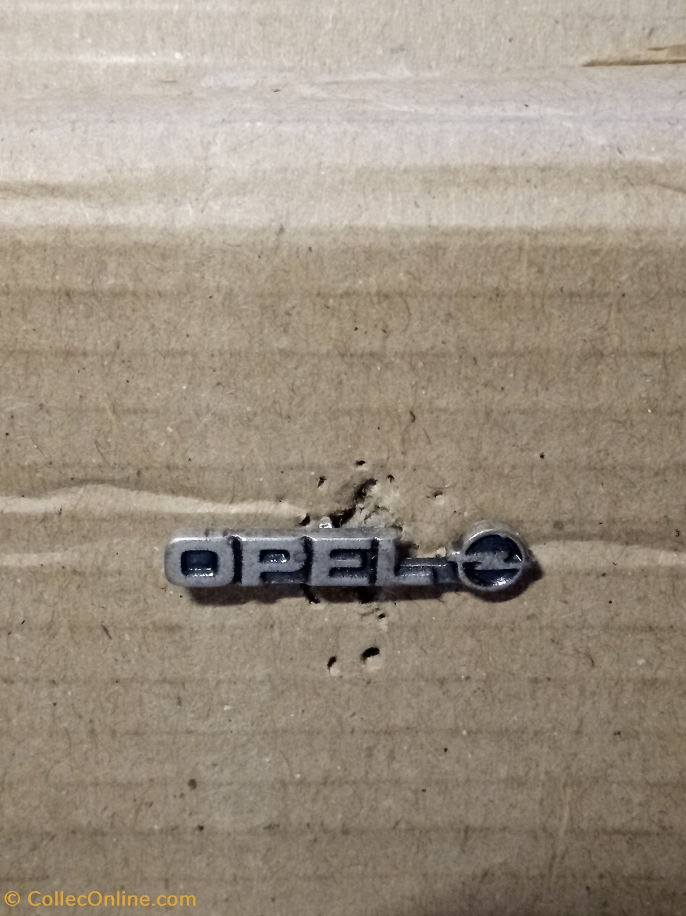 Pin's\constructeur\Opel divers badges pin s constructeur opel