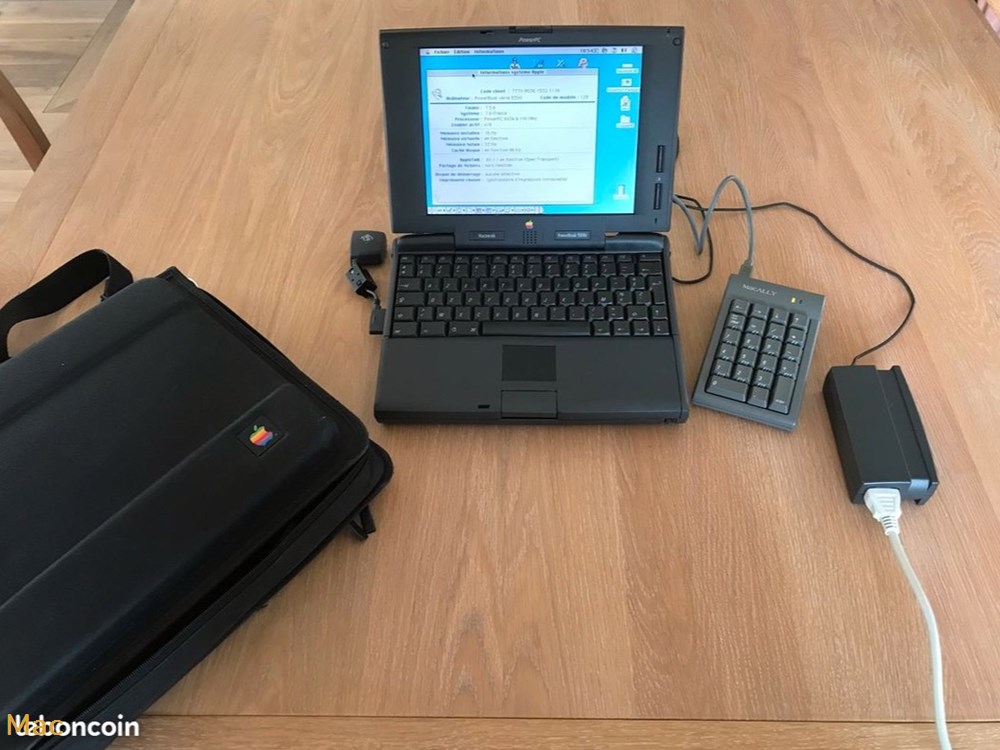 PowerBook 5300c, PowerPC 603e 100Mhz informatique powerbook 5300c powerpc 603e 100mhz