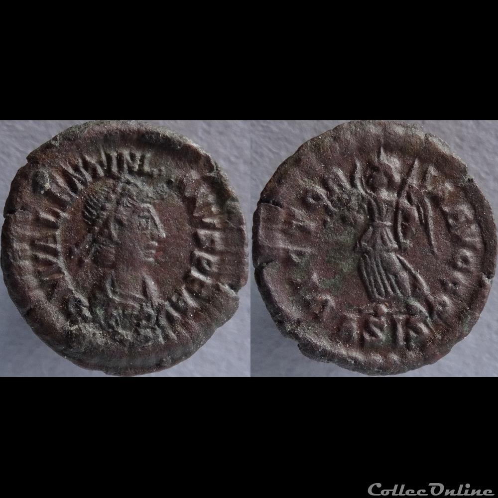 Ae4 Valentinien II - Siscia RIC. 39 4 monnaie antique romaine ae4 valentinien ii siscia ric 39