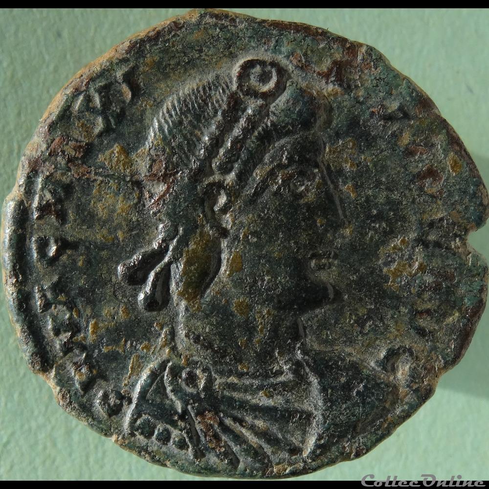 Ae2 Magnus Maximus - Arles RIC. 26 monnaie antique romaine ae2 magnus maximus arles ric 26