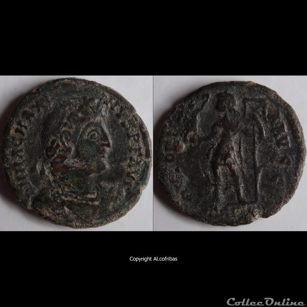 Ae2 Magnus Maximus - Arles RIC. 27 2 monnaie antique romaine ae2 magnus maximus arles ric 27
