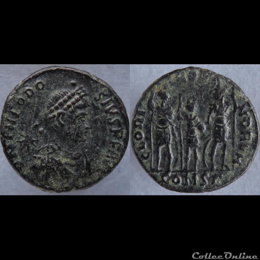 Ae4 Théodose II - Constantinople RIC. 144 3 monnaie antique romaine ae4 theodose ii constantinople ric 144