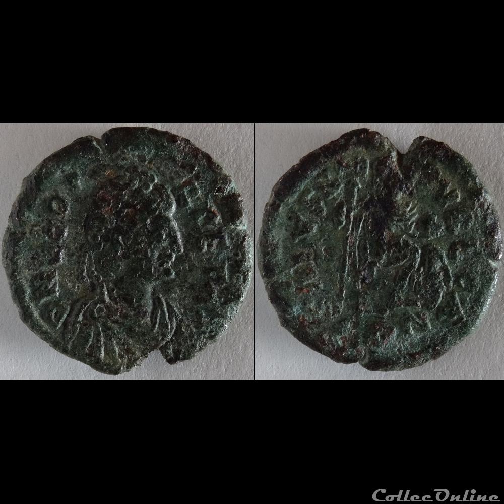 Ae2 Léon I - Constantinople RIC. 663 5 monnaie antique romaine ae2 leon i constantinople ric 663