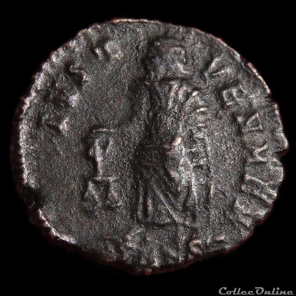 not in RIC - Cf. RIC. 45 monnaies antiques a romaines republicaines imperiales not in ric cf ric 45