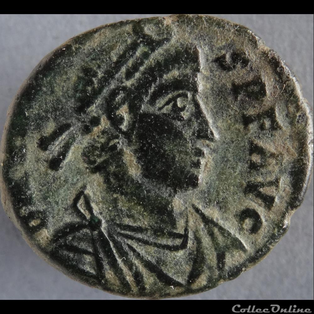 Ae3 Valens - Rome RIC. 24 monnaie antique romaine ae3 valens rome ric 24