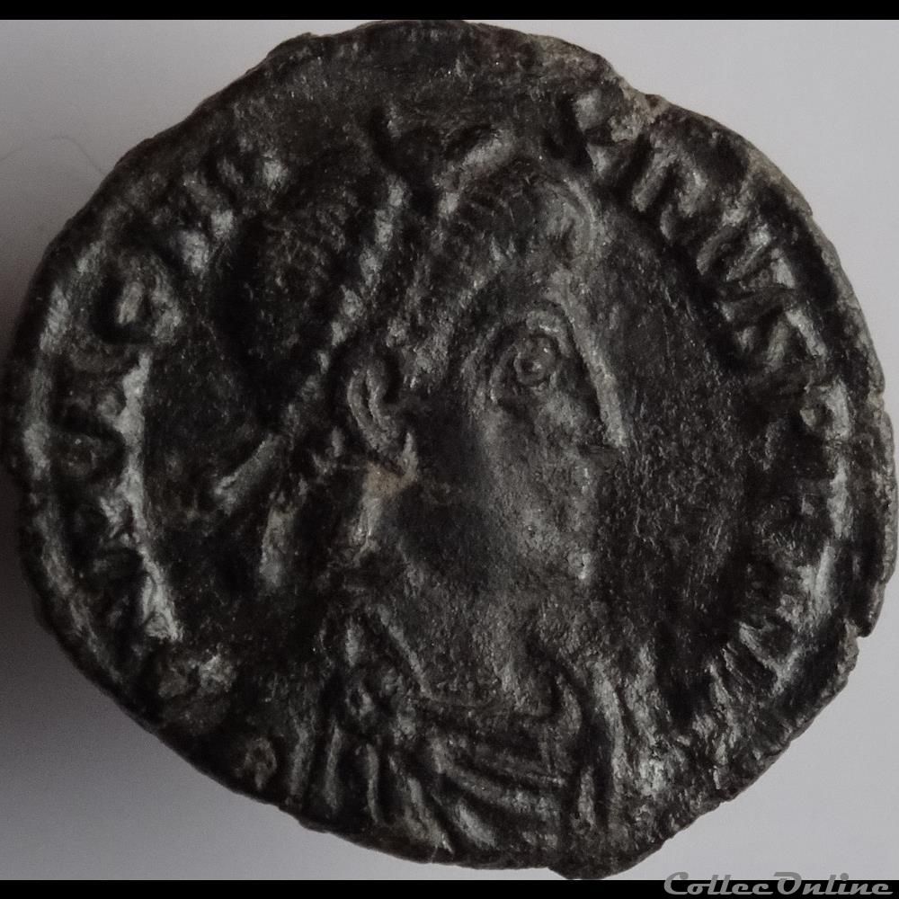 Ae4 Maxime le Grand - Aquilée RIC. 55 monnaie antique romaine ae4 maxime le grand aquilee ric 55
