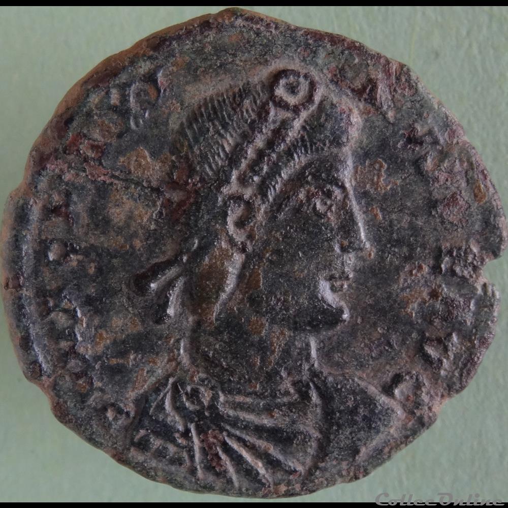 Ae2 Magnus Maximus - Arles RIC. 26 2 monnaie antique romaine ae2 magnus maximus arles ric 26