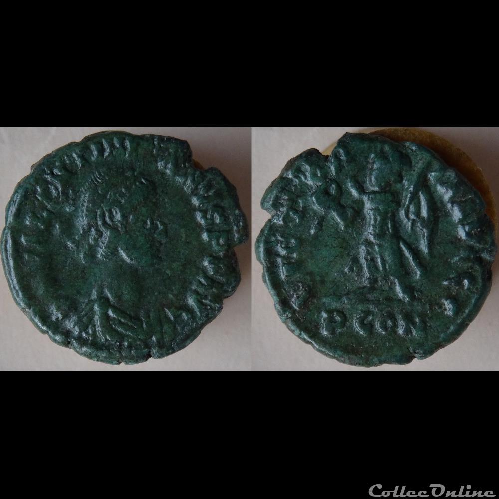 Ae4 Valentinien II - Rome RIC. 30 4 monnaie antique romaine ae4 valentinien ii rome ric 30