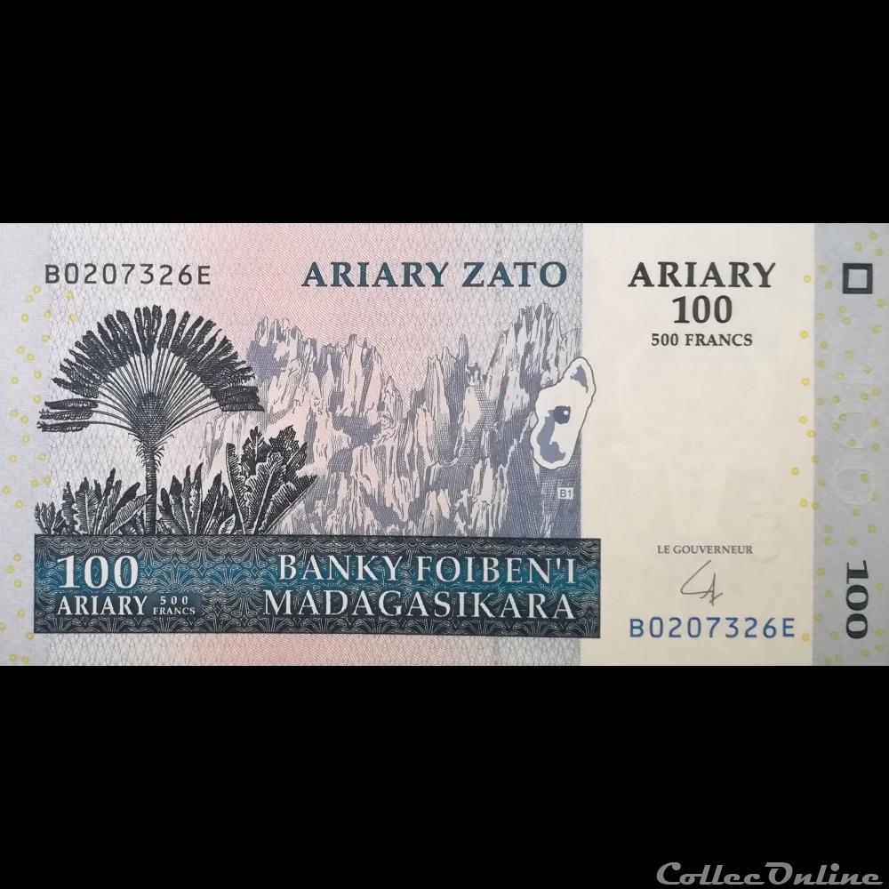 MADAGASCAR - P 86 B - 100 ARIARY - 2004 billet afrique madagascar p 86 b 100 ariary 2004