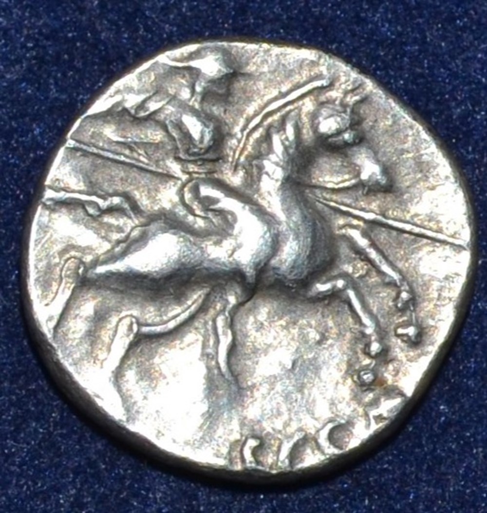 Vallée du Rhône. Denier au cavalier DVRNACOS/ AVSCRO monnaies antiques celtes vallee du rhone denier au cavalier dvrnacos avscro