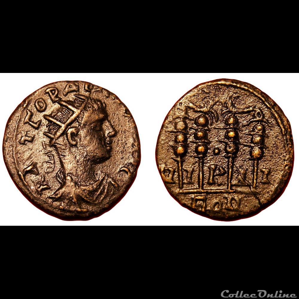 Gordien III / Nicée, Bithynie / Étendards avec capricornes monnaies antiques romaines provinciales gordien iii nicee bithynie etendards avec capricornes
