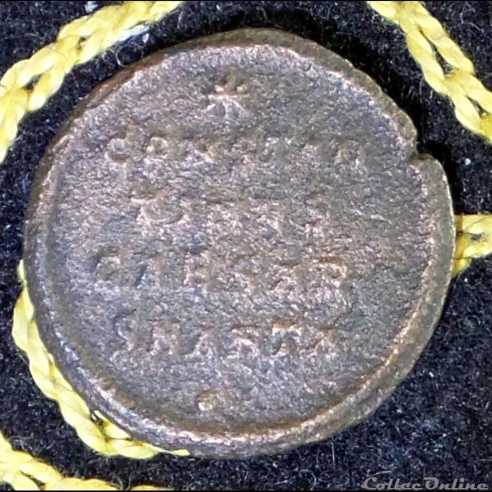 CONSTANTIN II - Follis de 2,35g et 17 mm de diamètre. monnaie antique romaine constantin ii follis de 2 35g et 17 mm de diametre