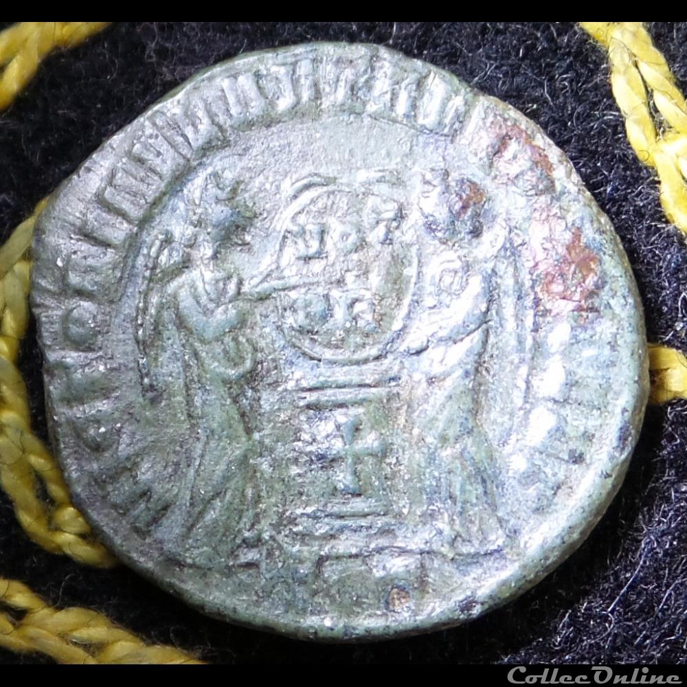 monnaie antique romaine constantin ier de 2 59g et 17mm de diametre