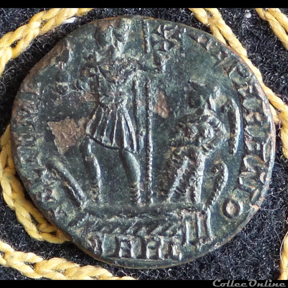 monnaie antique romaine constans majorina de 3 83 et 20mm de diametre