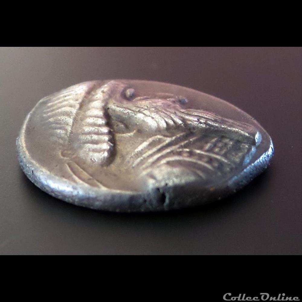 AUTOPHRADATES III - AR Drachme 4,64g et 16/17,9mm de diamètre et 3mm d'épaisseur de diamètre. 3 monnaie antique elymaide parthe sassanide autophradates iii ar drachme 4 64g et 16 17 9mm de diametre et 3mm epaisseur de diametre