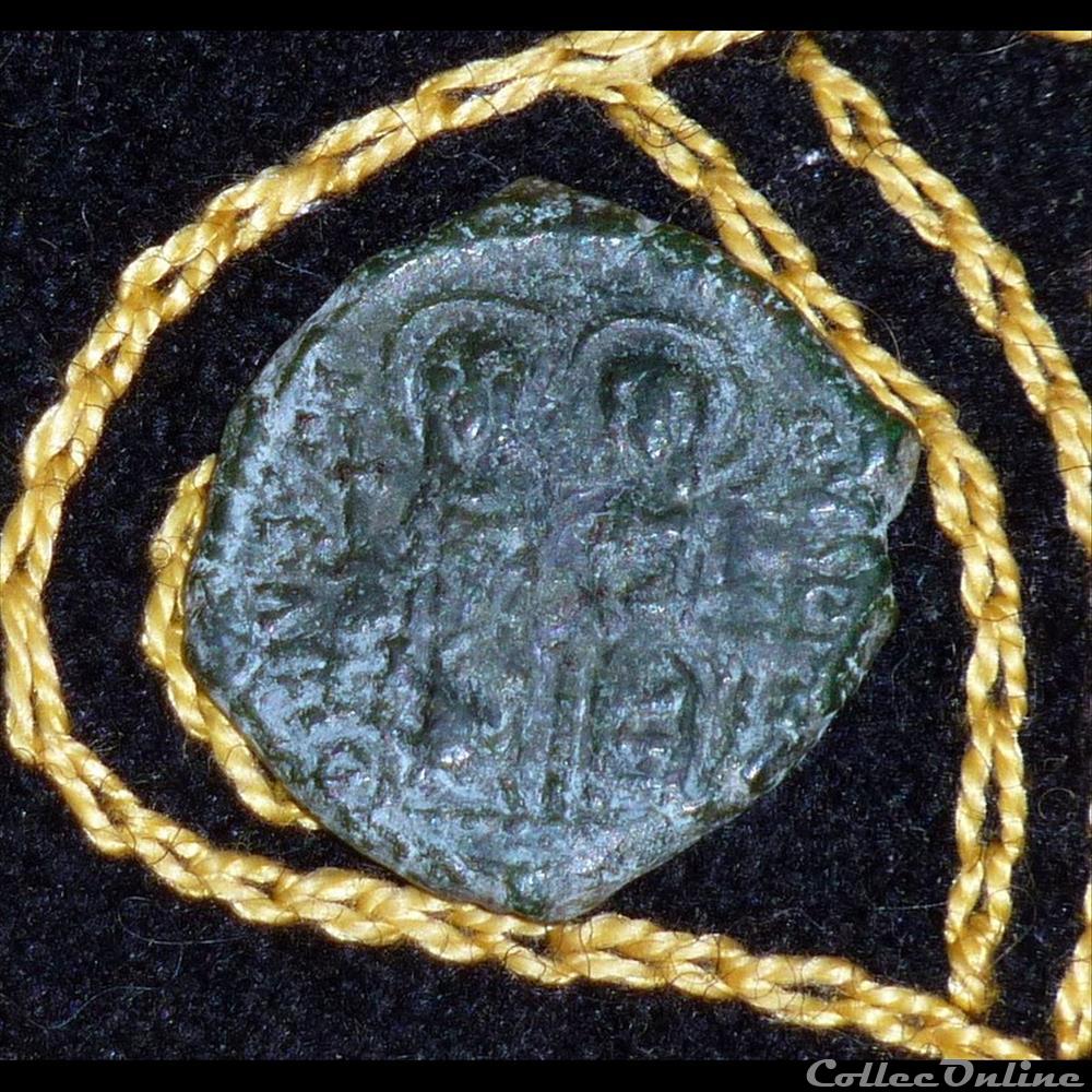 JUSTIN II - Demi follis de 5,43g et 20 mm de diamètre. monnaie antique byzantine justin ii demi follis de 5 43g et 20 mm de diametre
